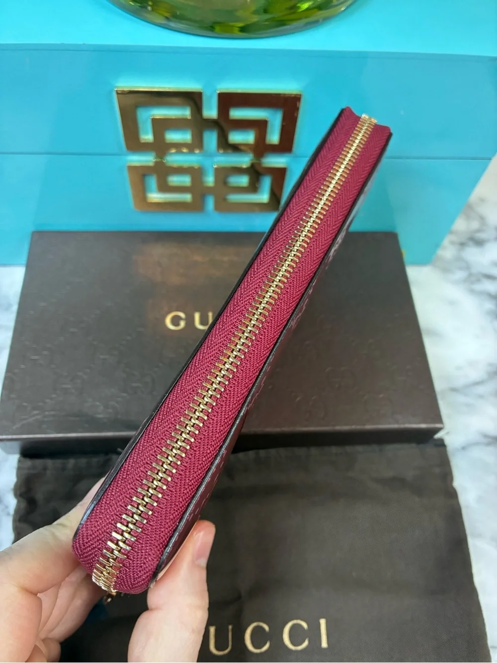 Gucci GG Burgundy Patent Leather Zip Continental Wallet - Pristine Condition - Picture 5 of 16